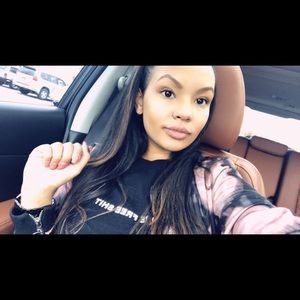 Meet your Posher, Ashley